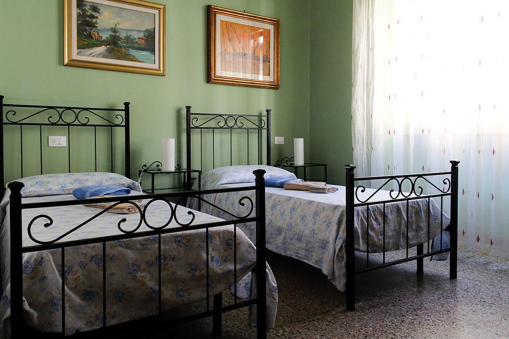Guesthouse Stazione Pisa Centro Exterior photo